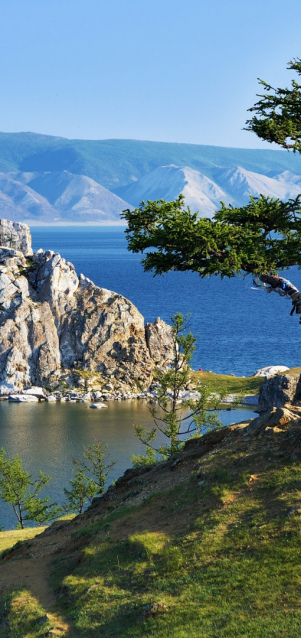 Мыс Бурхан и Скала Шаманка